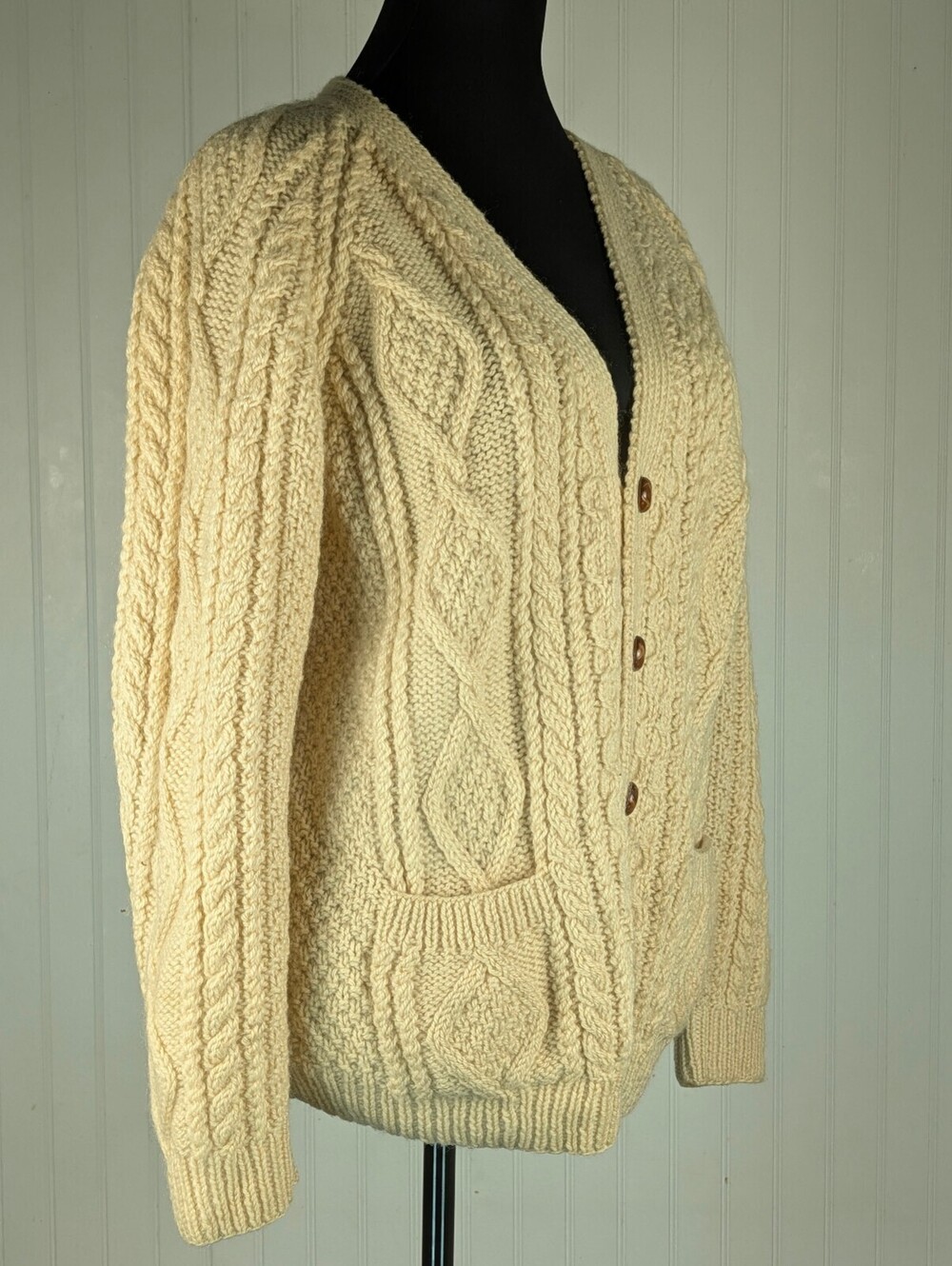 Vintage Irish Aran Hand Knit Wool Fisherman Cardigan Sweater Cream Wooden Button